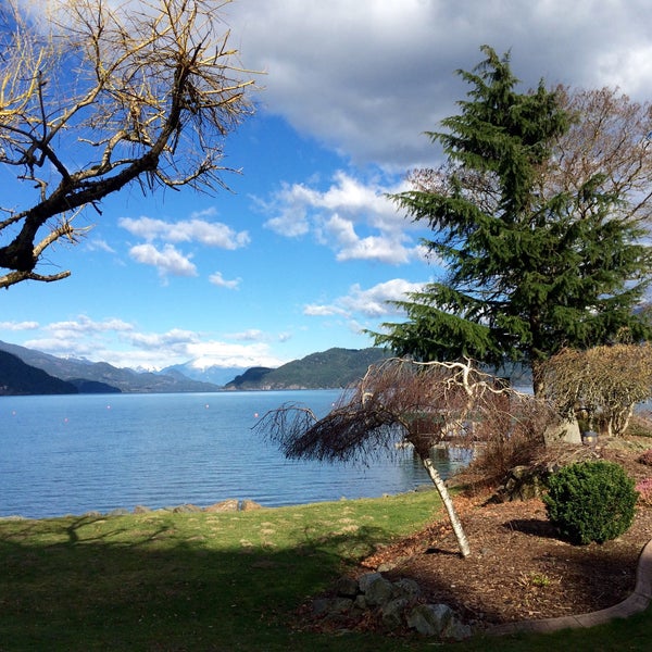 Photo taken at Harrison Hot Springs Resort &amp; Spa by CY L. on 2/21/2015