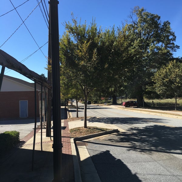 Town of Sharpsburg 3 tips from 315 visitors