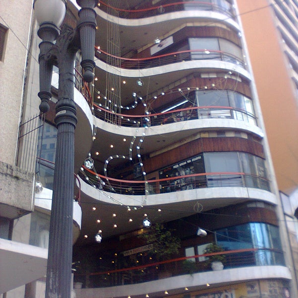 Galeria do Rock - Shopping Mall in República