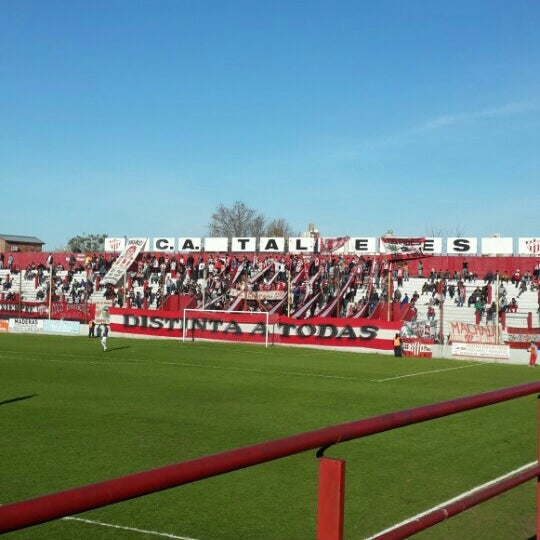 Cómo llegar a Estadio de Talleres de Remedios de Escalada-Club