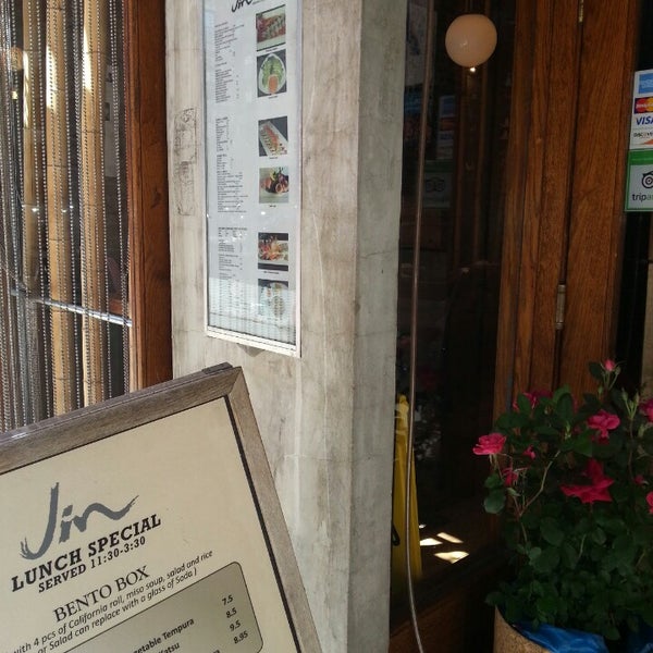 Foto diambil di Jin Restaurant oleh Julie H. pada 5/27/2013