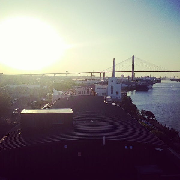 Photo taken at The Bohemian Hotel Savannah Riverfront, Autograph Collection by Julie H. on 4/22/2015