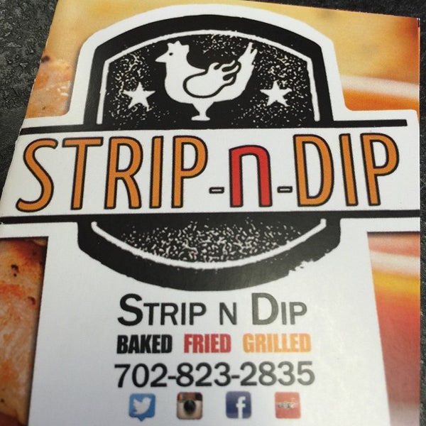 Foto tirada no(a) Strip N Dip Chicken Strips por Jeremy W. em 5/16/2015