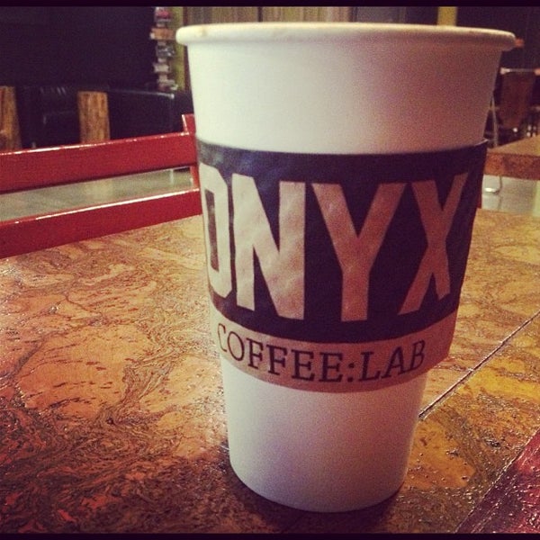 Photo taken at Onyx Coffee Lab by okjedi D. on 12/1/2012