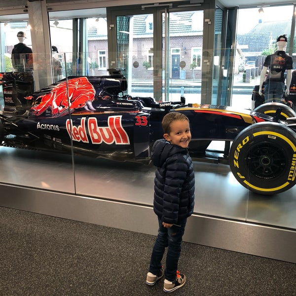 Max Verstappen Shop Racetrack