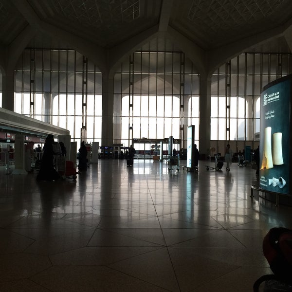 2/26/2015にAli a.がキング・ファハド国際空港 (DMM)で撮った写真