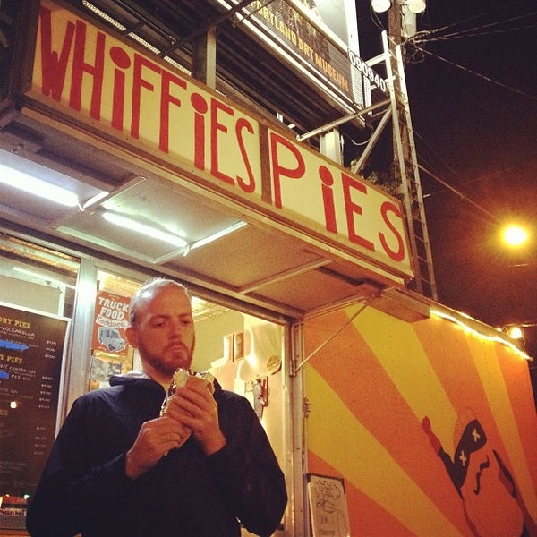 Foto tirada no(a) Whiffies Fried Pies por Ros H. em 9/22/2013
