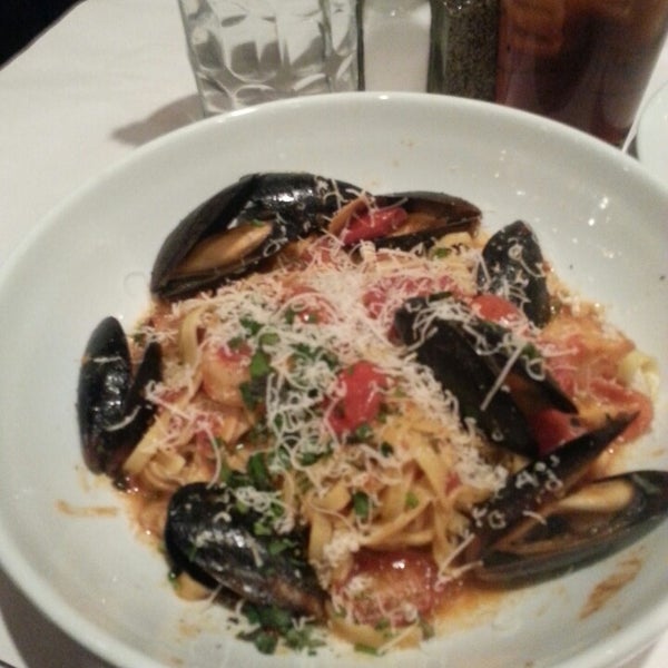 Romano's Macaroni Grill (Now Closed) Italian Restaurant in Annapolis