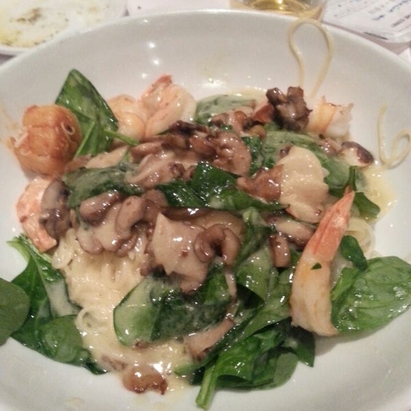 Romano's Macaroni Grill (Now Closed) Italian Restaurant in Annapolis