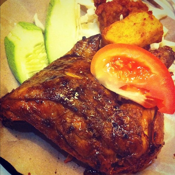 Waroeng Penyet The Curve