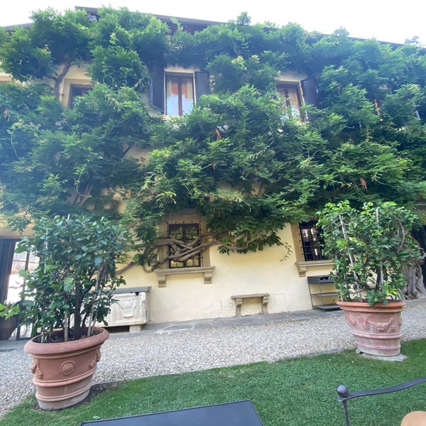 Foto diambil di Belmond Villa San Michele oleh Nils pada 9/11/2020