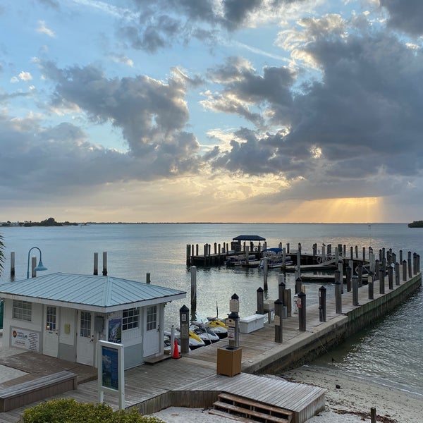 รูปภาพถ่ายที่ Sanibel Harbour Marriott Resort &amp; Spa โดย Brian S. เมื่อ 3/10/2020