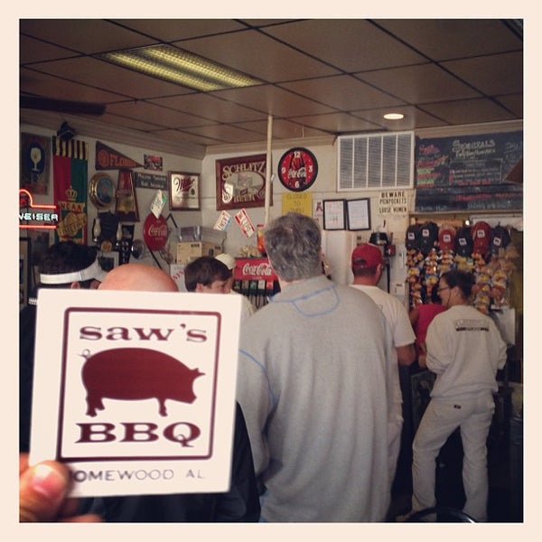 Foto tomada en Saw&#39;s BBQ  por John R. el 2/26/2013