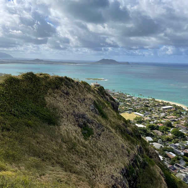 Lanikai Pillboxes Hike Hiking Trail in Kailua