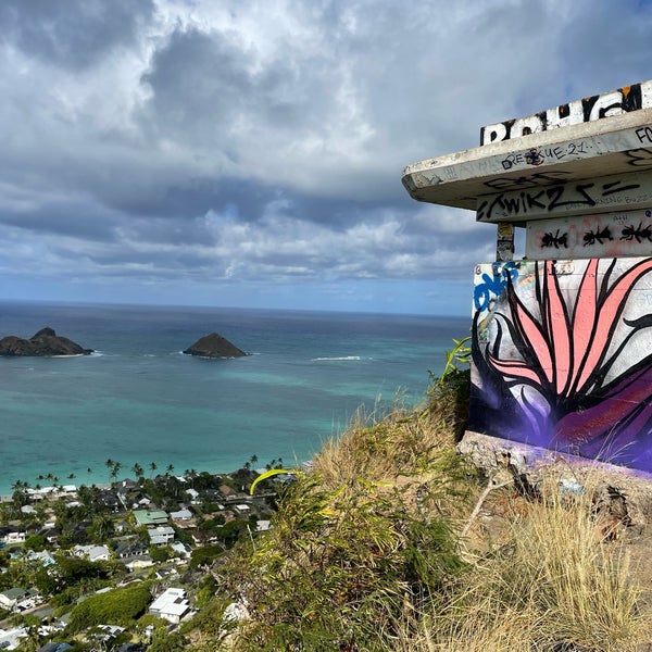 Lanikai Pillboxes Hike Hiking Trail in Kailua