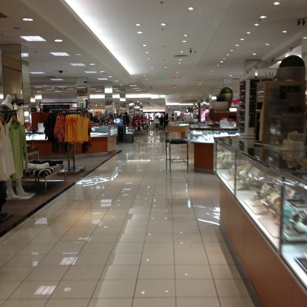 Macy's 72780 Highway 111