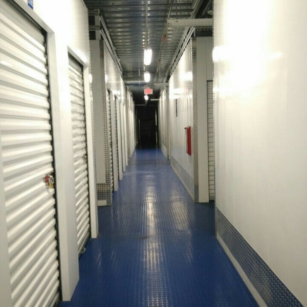 I5 storage Tustin, CA