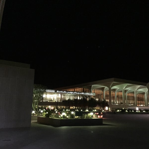 4/8/2015 tarihinde S A M I -.ziyaretçi tarafından King Fahd International Airport (DMM)'de çekilen fotoğraf