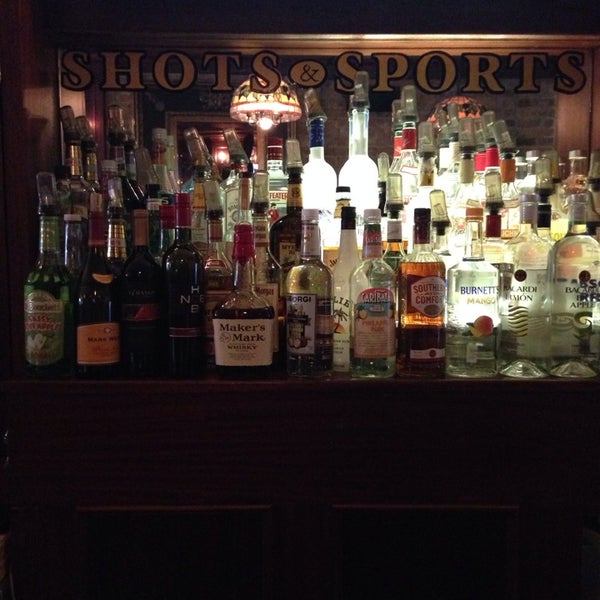 9/27/2013にHakim T.がMaggie Reilly&#39;s Pub &amp; Restaurantで撮った写真