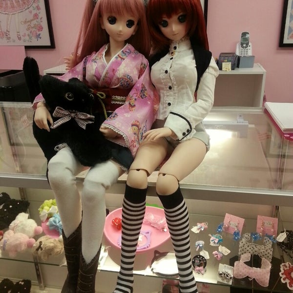 Foto scattata a Fairytale Boutique da Miki il 3/24/2013