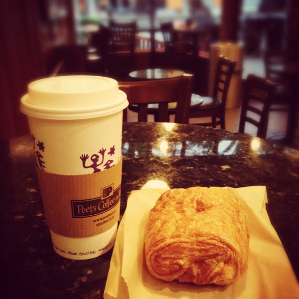 4/27/2013にNico T.がPeet&#39;s Coffee &amp; Teaで撮った写真