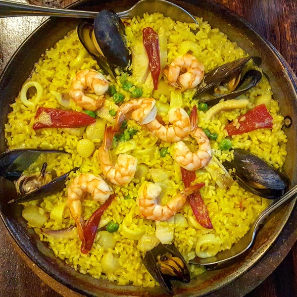 Delicious paellas here, we recommend the Valenciana or  the Marinera.