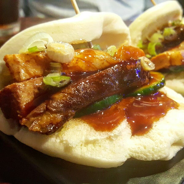 The Oishii Oishii Steamed Buns with succulent and tender porkbelly will melt in your mouth.
