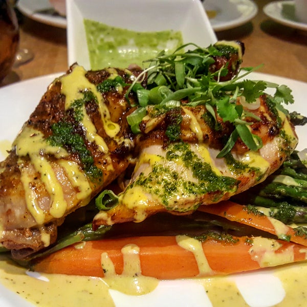 This place knocks it out of the park with a perfectly seasoned and prepared roasted chicken with asparagus, roasted carrots, & a divine salsa verde.