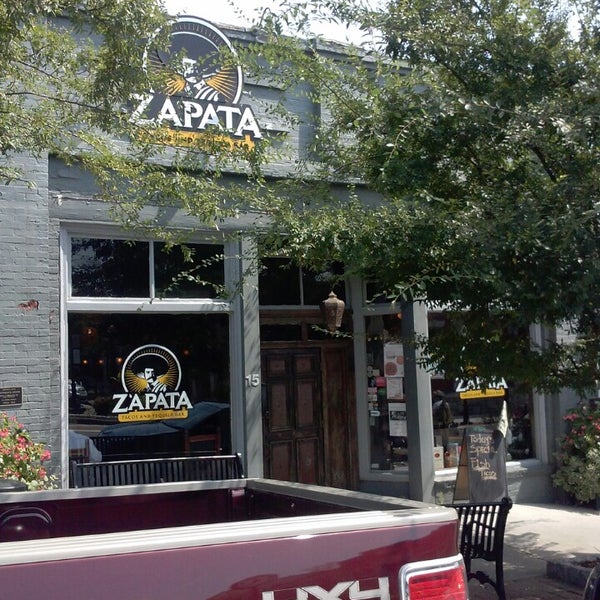 Foto diambil di Zapata Taco and Tequila Bar oleh Victor I. P. pada 9/6/2013