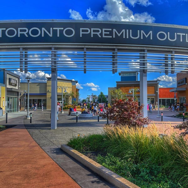 Photo taken at Toronto Premium Outlets by Gobinath M. on 9/5/2021