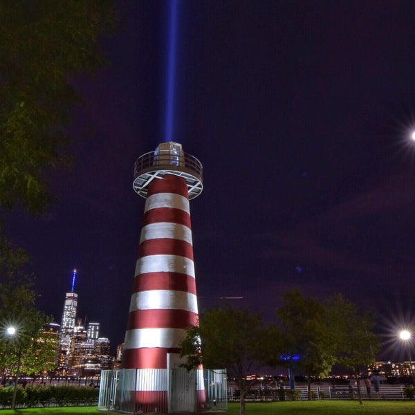 Newport Lighthouse Park Lighthouse in Newport