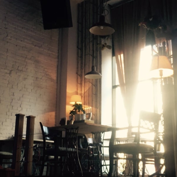 4/28/2015에 Vladimir P.님이 Кафе Пюре에서 찍은 사진