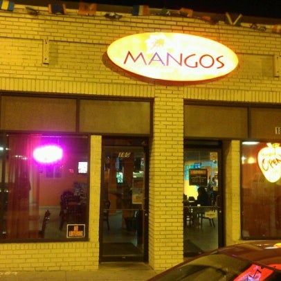 1/25/2013 tarihinde The Bite Life w.ziyaretçi tarafından Mangos Caribbean Restaurant'de çekilen fotoğraf