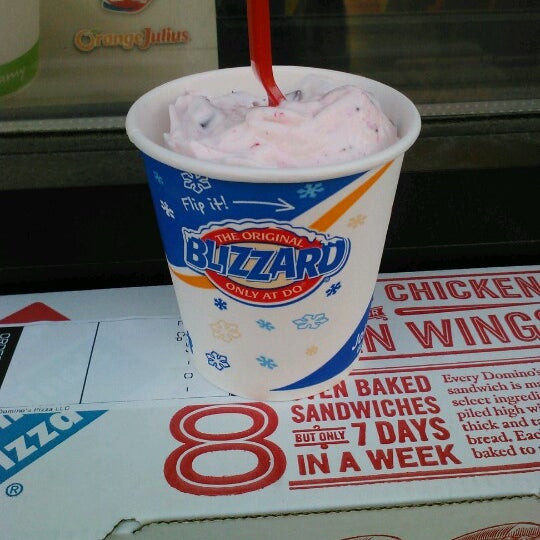 Photo taken at Dairy Queen by Hazel G. on 12/3/2012