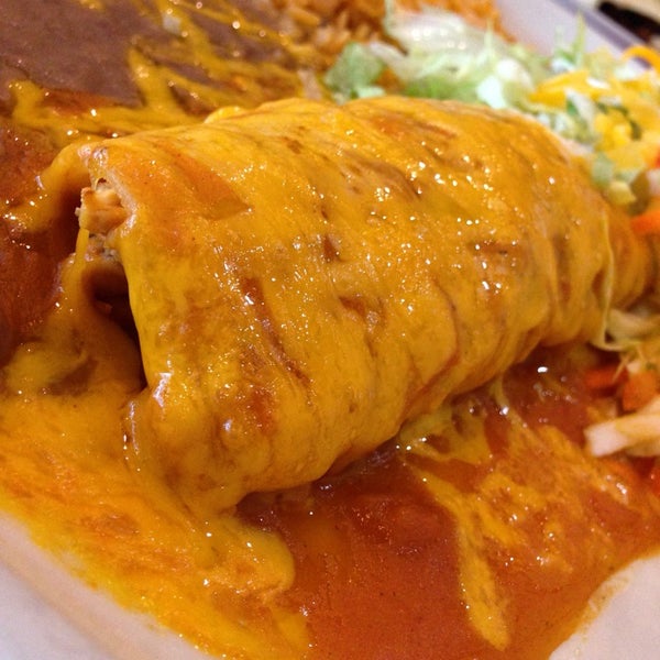 4/12/2014 tarihinde S Kehindeziyaretçi tarafından Azteca Mexican Restaurant Matthews'de çekilen fotoğraf