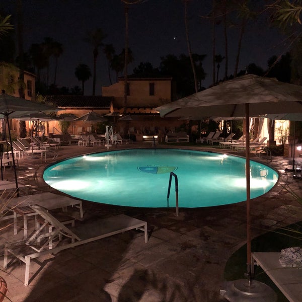 Снимок сделан в Royal Palms Pool &amp; Cabanas пользователем Alex T. 7/10/2020