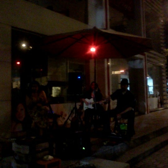 11/2/2012 tarihinde Herik C.ziyaretçi tarafından Kebab House'de çekilen fotoğraf