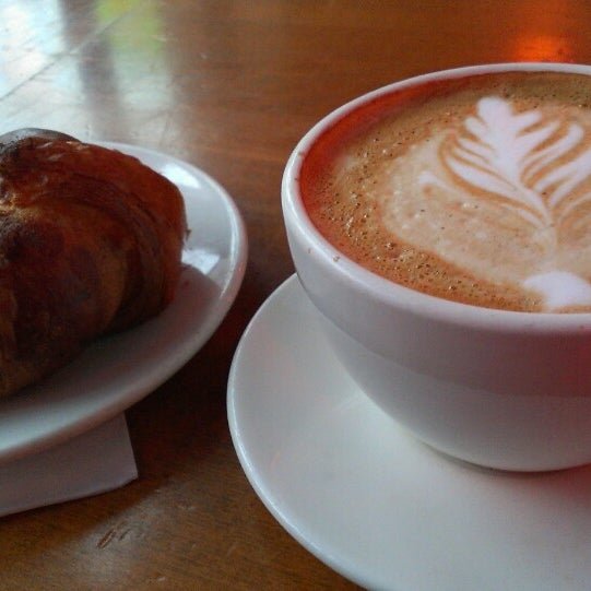 Foto tirada no(a) Caffè Art Java por Inspector em 12/15/2013