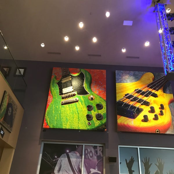 8/19/2018にScot B.がHard Rock Cafe Mall of Americaで撮った写真