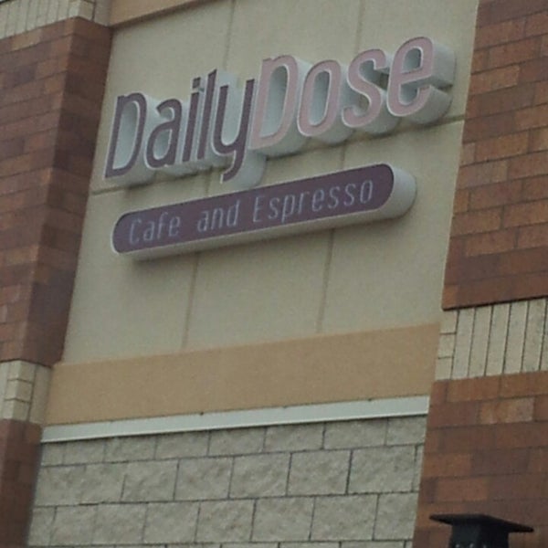 Foto tirada no(a) Daily Dose Cafe and Espresso por Nicole C. em 8/4/2013