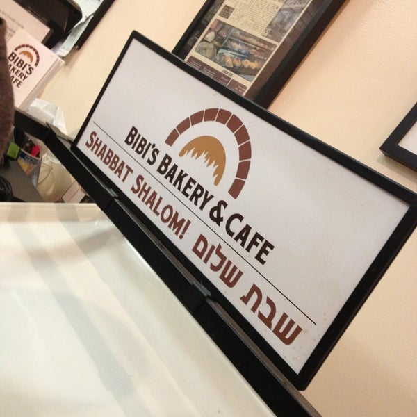 6/26/2013에 Shani R.님이 Bibi&#39;s Bakery &amp; Cafe에서 찍은 사진
