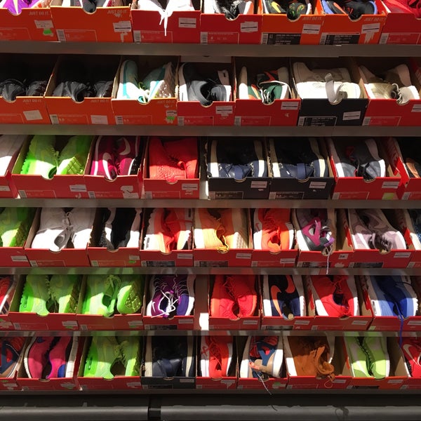 Nike Factory Store