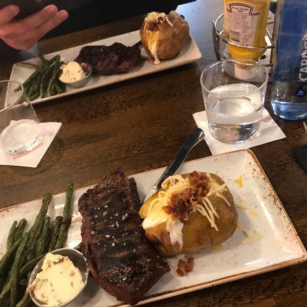 Tony Roma's Ribs, Seafood, & Steaks Madrid'de Steakhouse