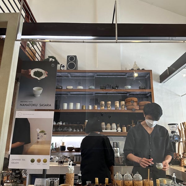 3/4/2023 tarihinde Pang P.ziyaretçi tarafından Ryn - Authentic Tea &amp; Slow Drop Coffee'de çekilen fotoğraf