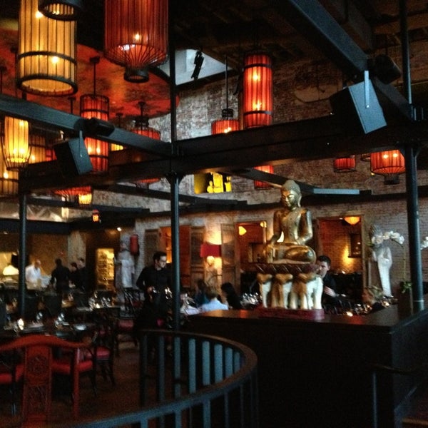 รูปภาพถ่ายที่ Red Lantern โดย Simon Λ. เมื่อ 3/9/2013