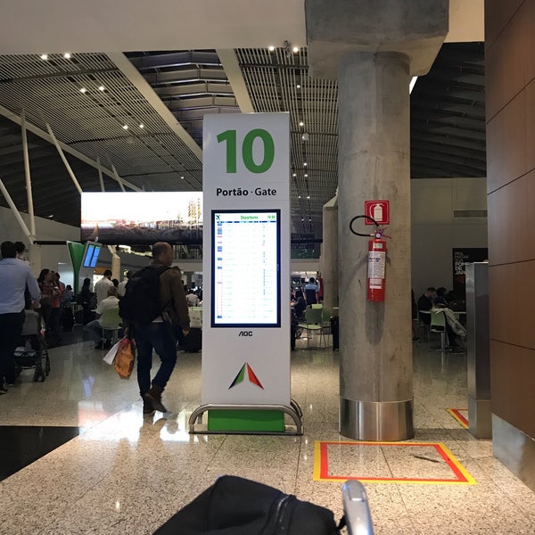 Foto scattata a Aeroporto Internacional de Brasília / Presidente Juscelino Kubitschek (BSB) da Leyla S. il 7/13/2018