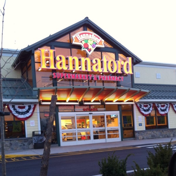 Hannaford Supermarket 223 Main St