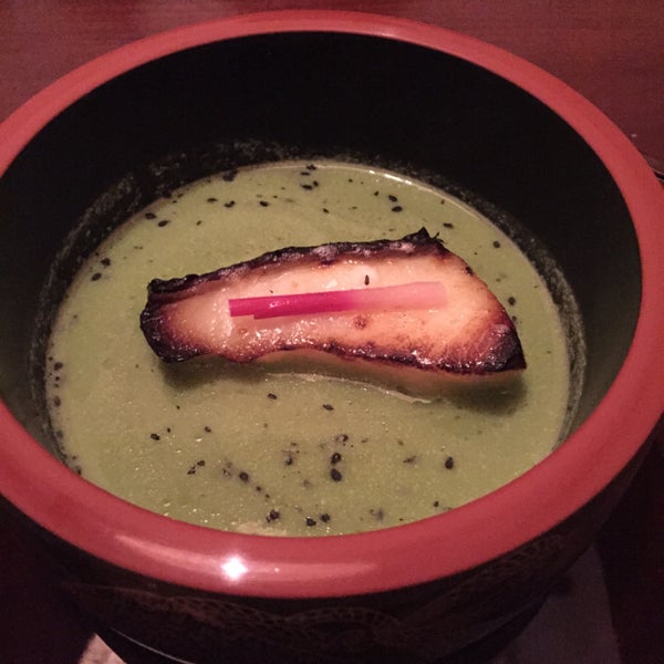 Foto diambil di Sushi Oyama oleh Angel C. pada 4/19/2015