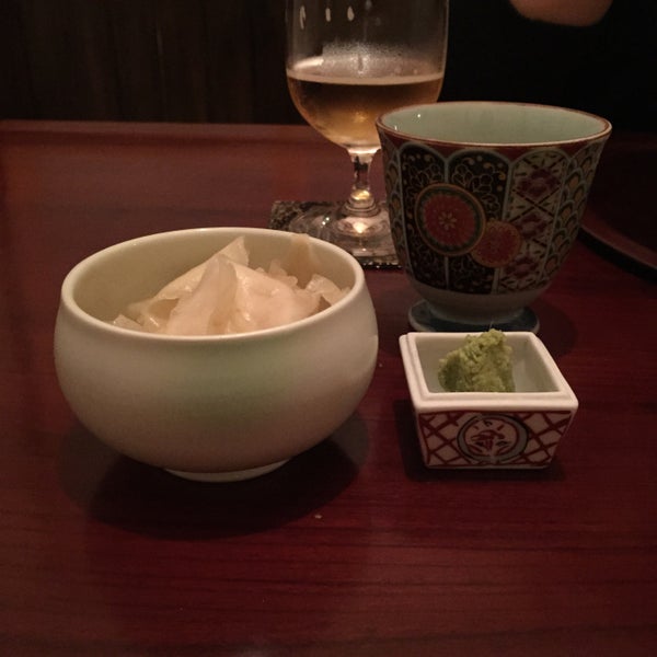 Photo prise au Sushi Oyama par Angel C. le4/16/2015