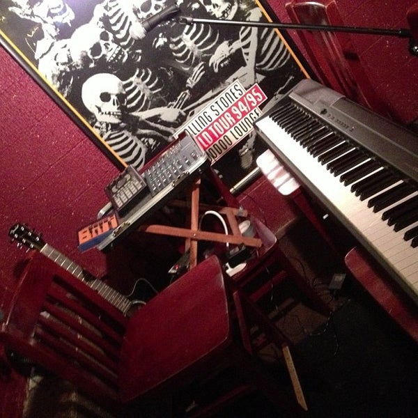 10/29/2012에 Nick R.님이 Voodoo Lounge Bar &amp; Grill에서 찍은 사진